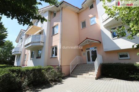 Krásný světlý byt 2+kk ve druhém patře novostavby v Dolních Chabrech - Photo 5