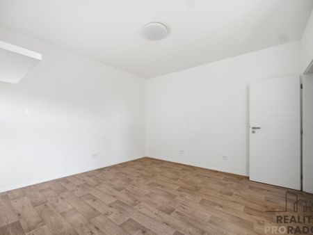Pronájem bytu 1+1 35 m2 - Fotografie 5