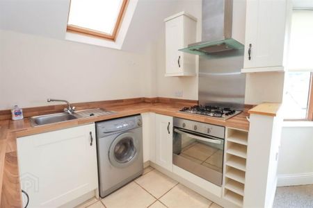 27 Bailey Manor, Dundonald, Belfast, BT16 2LU - Photo 4