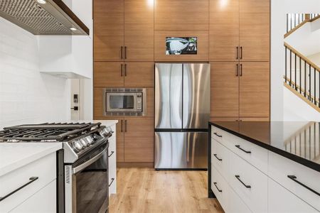 Stunning Upper Corner Lot - Photo 5
