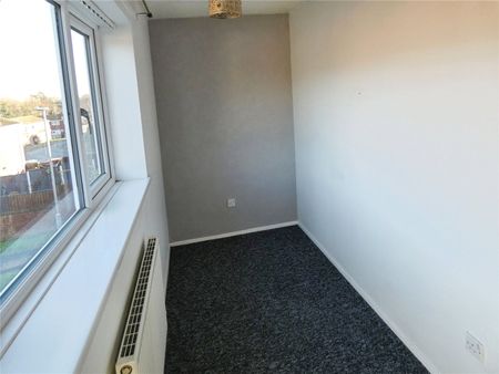 3 bedroom house to rent Heanor Walk, Mansfield, NG18 - Photo 5