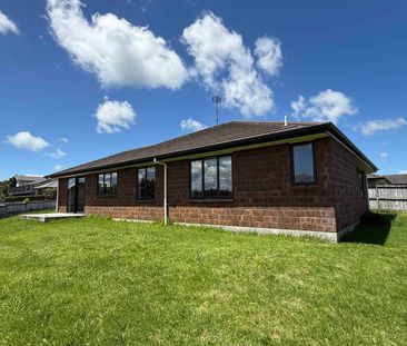 Location, Location, Location! - Photo 3