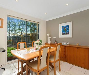 MODERN TOWNHOUSE IN QUIET COMPLEX - Photo 2