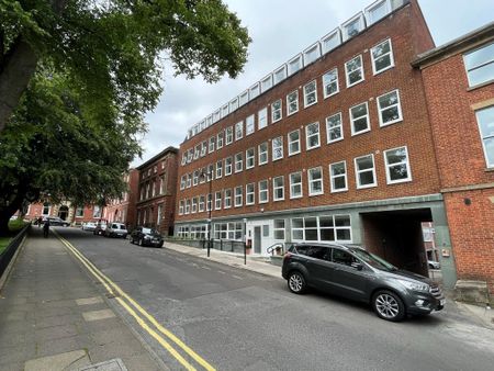 1 bedroom flat to rent - Photo 5