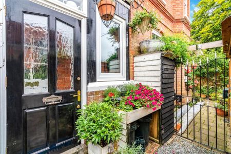 2 bedroom apartment to rent - Photo 5