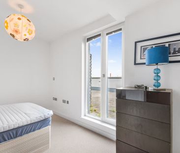 Courtyard Apartments, Avantgarde Place, E1 - Photo 6