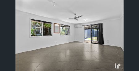 16 Angaston Avenue, Carrara, Qld 4211 - Photo 2