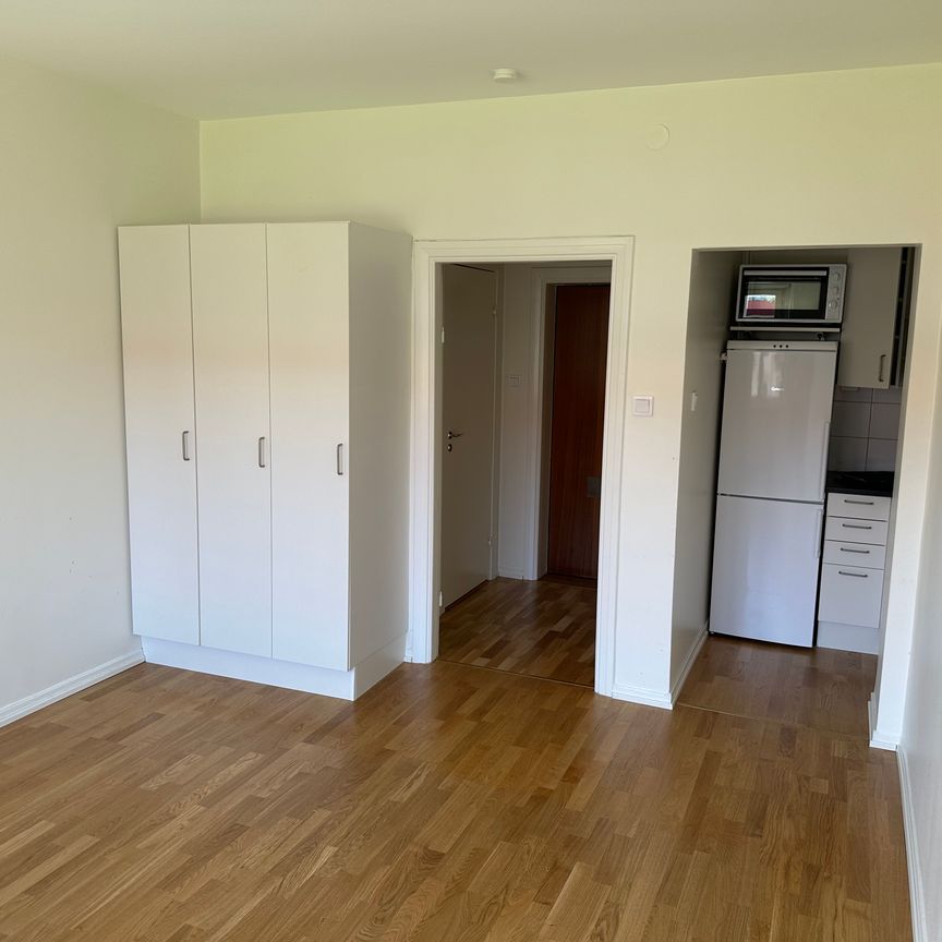 Hertig Karls Allé, Örebro - Photo 1