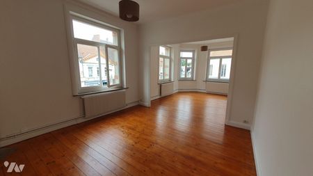 A LOUER -Appartement sur la Place de Marquise au 1er étage - Photo 3