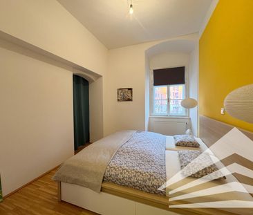 Stilvolle 2 Zimmer-Altbauwohnung mit Küche an der Donaulände - Photo 3