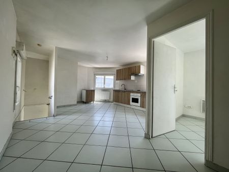 Location Appartement 2 pièces 38m² BEAUMONT 63110 - Photo 3