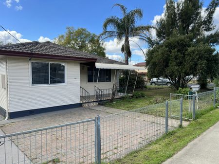 Three Bedroom Home in South Tamworth - Photo 5