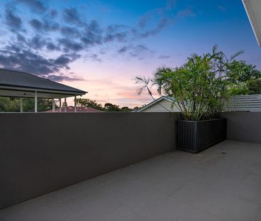 Ground Floor Gem Just Steps from Greenslopes Hospital! (Rent increa... - Photo 6