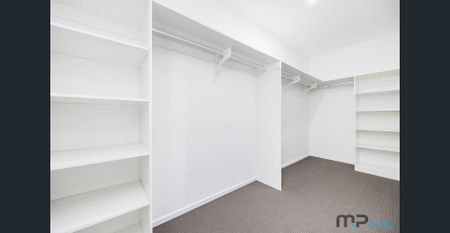 27 Mataranka Circuit, Nikenbah, Qld 4655 - Photo 2