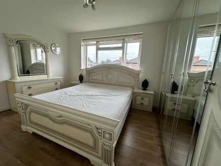 3 Bed Semi-Detached House, Egremont Avenue, M20 - Photo 3