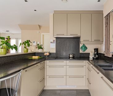 Perfect onderhouden woning 3slpk, garage en tuin. - Photo 6