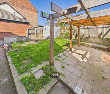 3 bedroom detached bungalow to rent - Photo 6