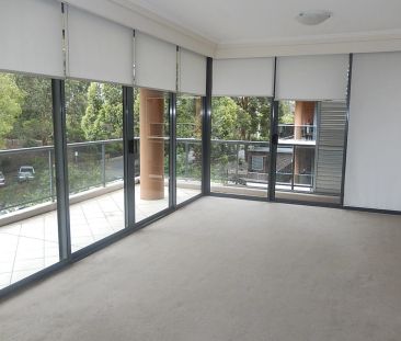 2 Bedroom Apartment in Ideal Location - Photo 1