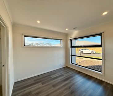 Family Friendly Home with Room to Play - Photo 6