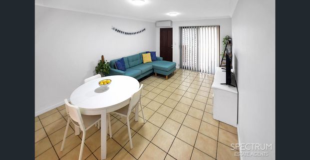 Just what you've been looking for! - Photo 1