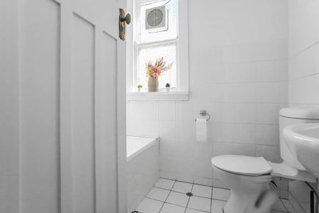 Darlington - Photo 2