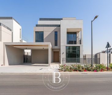 Arabian Ranches 3, Villa 4 Chambres - 430 m² en location - Photo 2