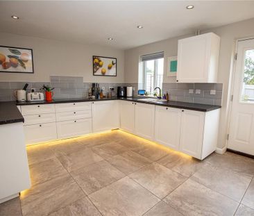 5 bedroom terraced house to rent - Photo 4