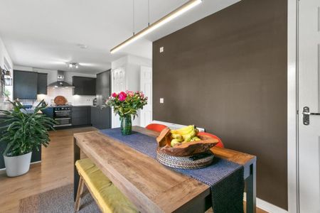 4 bedroom detached house to rent - Photo 4