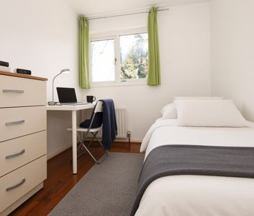 Room in a Shared House, Jupp Road West, E15 - Photo 3