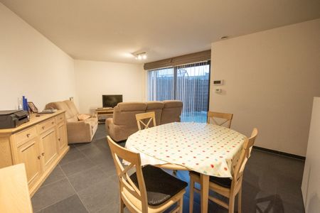 Recente benedenwoning te HUUR in centrum Waregem, 'Residentie Honfleur'. - Photo 3