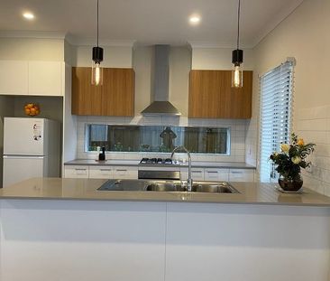 5 Socrates Crescent, Officer VIC 3809 - House For Rent | Domain - Photo 1