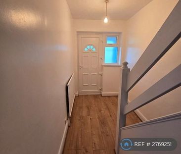 1 bedroom in a house share to rent - Photo 6