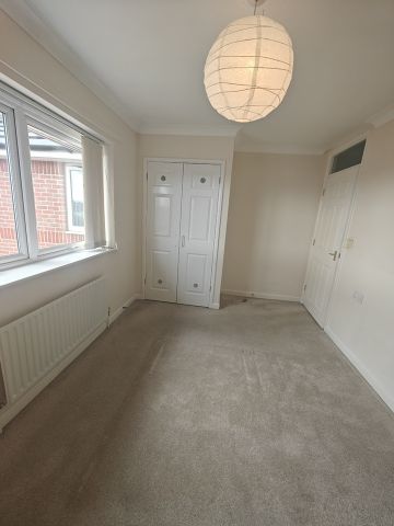 2 Bed Flat, Bridgewater Court, SO15 - Photo 5