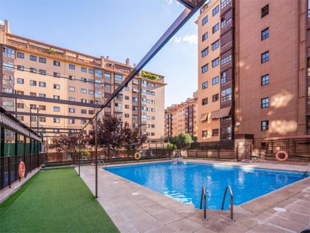 Piso de alquiler en Calle de la Maquinilla, 4, Palomeras Sureste - Photo 3