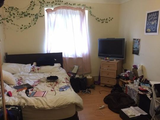 3 bedroom ground floor flat to rent - Photo 1