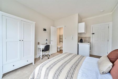 Studio to rent - Photo 5