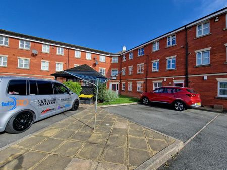 2 bedroom flat to rent - Photo 2
