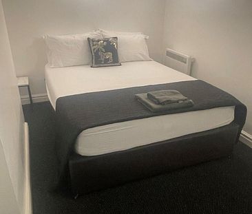 51 Geoffrey Street Apartment 1 - Photo 3