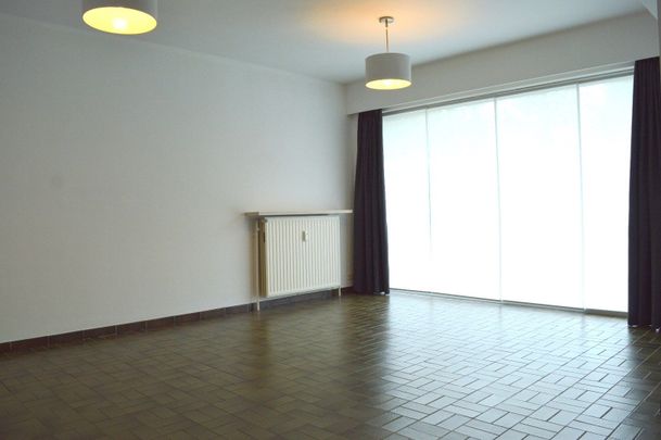 Gelijkvloers 1 slaapkamer appartement in het centrum van Gullegem - Foto 1