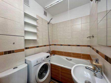 Kawalerka na wynajem w dobrej lokalizacji - Zdjęcie 2