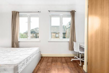 5 bedroom terraced house to rent - Photo 3