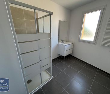 Location Appartement 3 pièces 62m² PORT DE BOUC 13110 - Photo 4