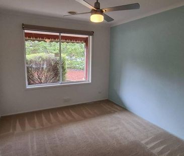 A four-bedroom home in Florey for rent - Photo 3