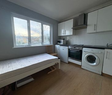 Studio Flat, Myddleton Road, N22 - Photo 3