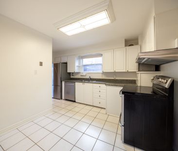 For Lease - 222 Joicey Boulevard Unit# Main, Toronto, Ontario - Photo 6