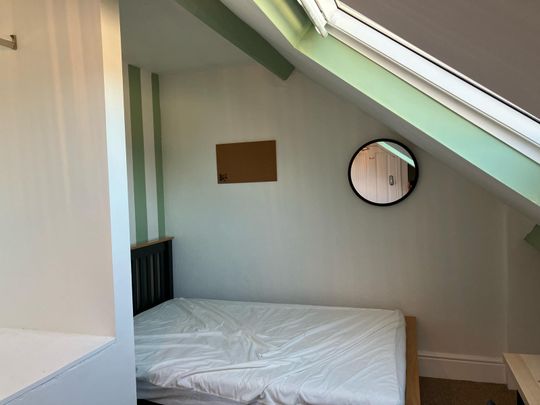 *January let* 5 bedroom house - Photo 1
