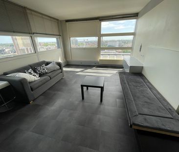 T2 MEUBLÉ de 47.34 m² avenue Willy Brandt, EURALILLE . réf 596-001 - Photo 4