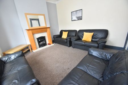 8 bed house to rent in Harriet Street, CATHAYS, CF24 - Photo 5