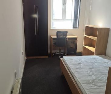 5 bedroom flat share to rent - Photo 3