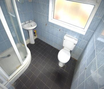 1 Bedroom End Terrace Available Arranging tenancy - Photo 3